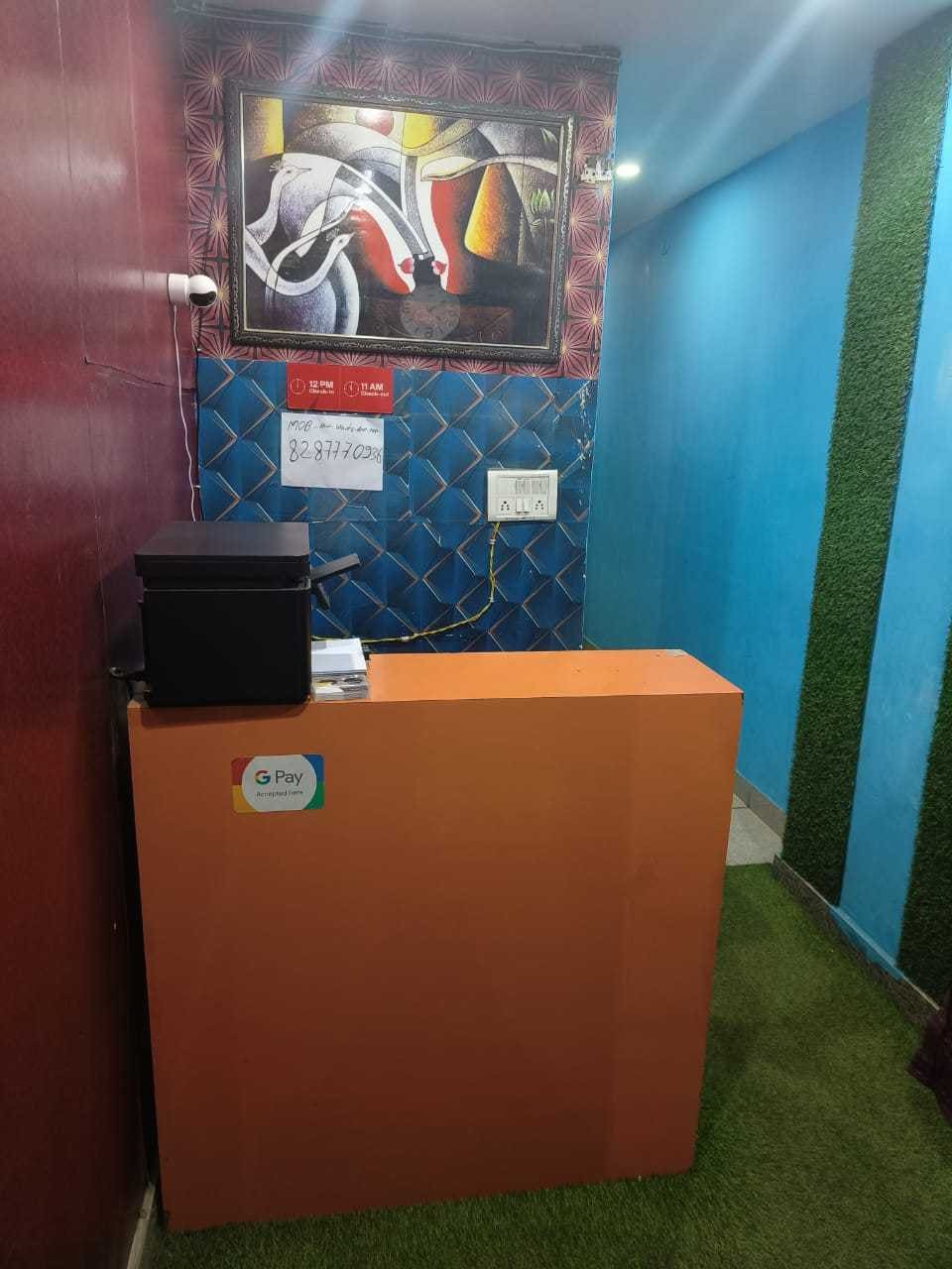 Hotel O A K Continental, Dwarka Delhi, दिल्ली