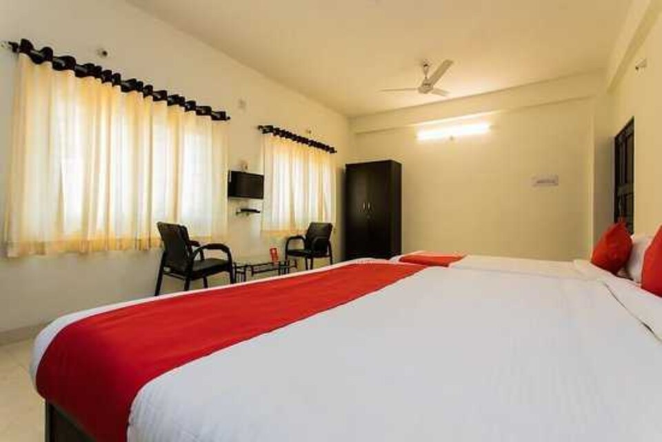 OYO Home Hotel Pacific Hills, Rajender Nagar, Indore