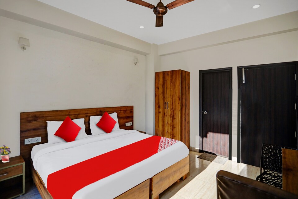 live on GRG1633 , Medanta, Gurgaon