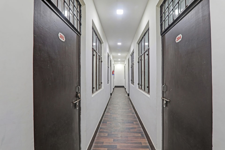 Super Hotel O New Pacifica Grand , Alambagh Lucknow, Lucknow