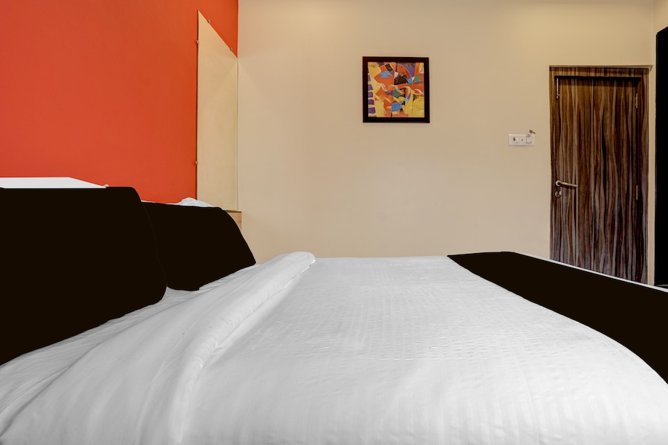 Hotel O Saibaba Temple Shirdi Formerly Sai Shangrila Residency, Shirdi, Shirdi