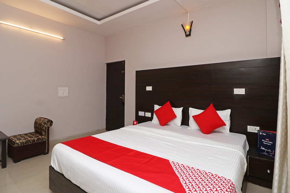 OYO 12520 Hotel Grand Tara, Neemrana, Neemrana
