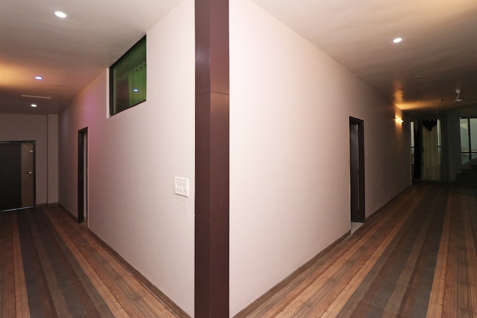 OYO 12520 Hotel Grand Tara, Neemrana, Neemrana