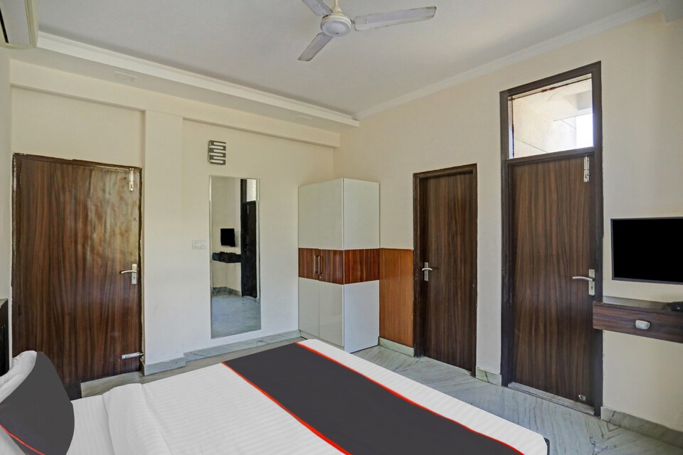 Collection O 805577 Moonlight Residency, HUDA CENTRE 1, Gurgaon