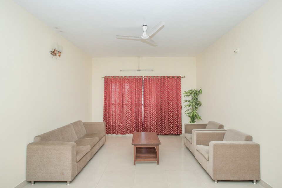 OYO Compact Supralisa Near Sri Someshwara Swami Temple, Indiranagar Bangalore-II, Bangalore