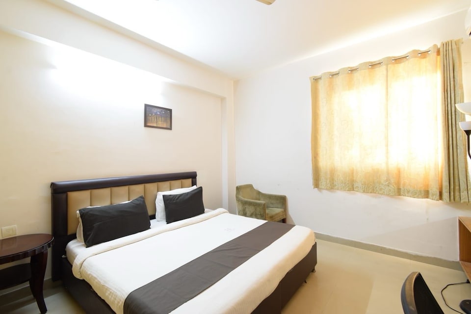 Collection O Bongloor X Road Formerly Sharan Inn, LB Nagar-Ramoji, Hyderabad