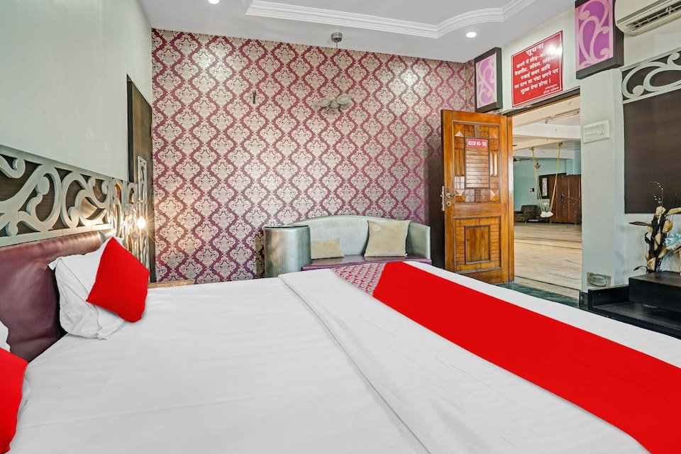 Flagship Hotel Pragya 4, Station Road, Raipur