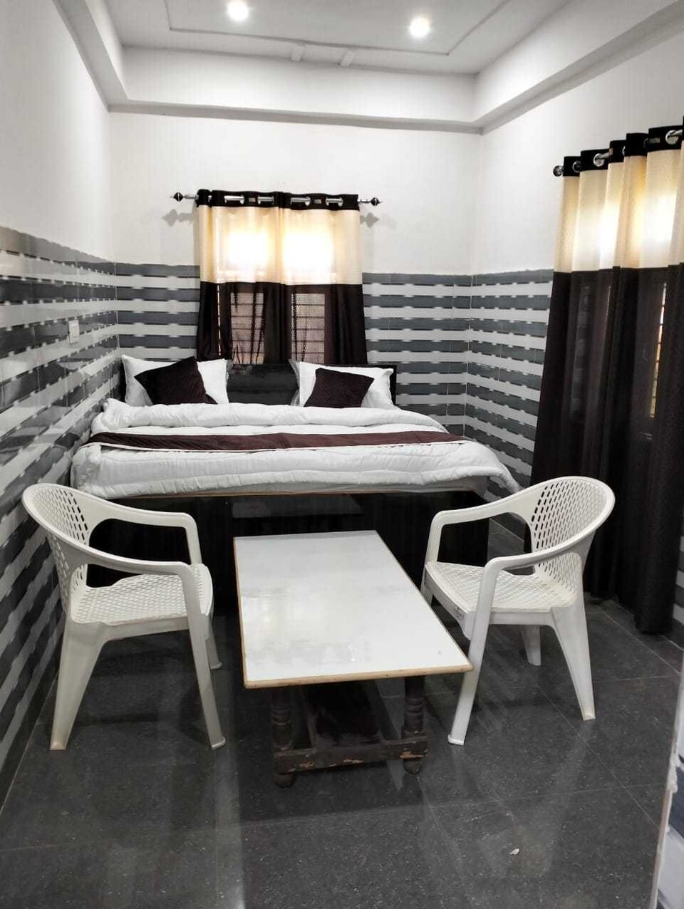 POP 80565E Hotel Midtown , Greater Noida, नोएडा