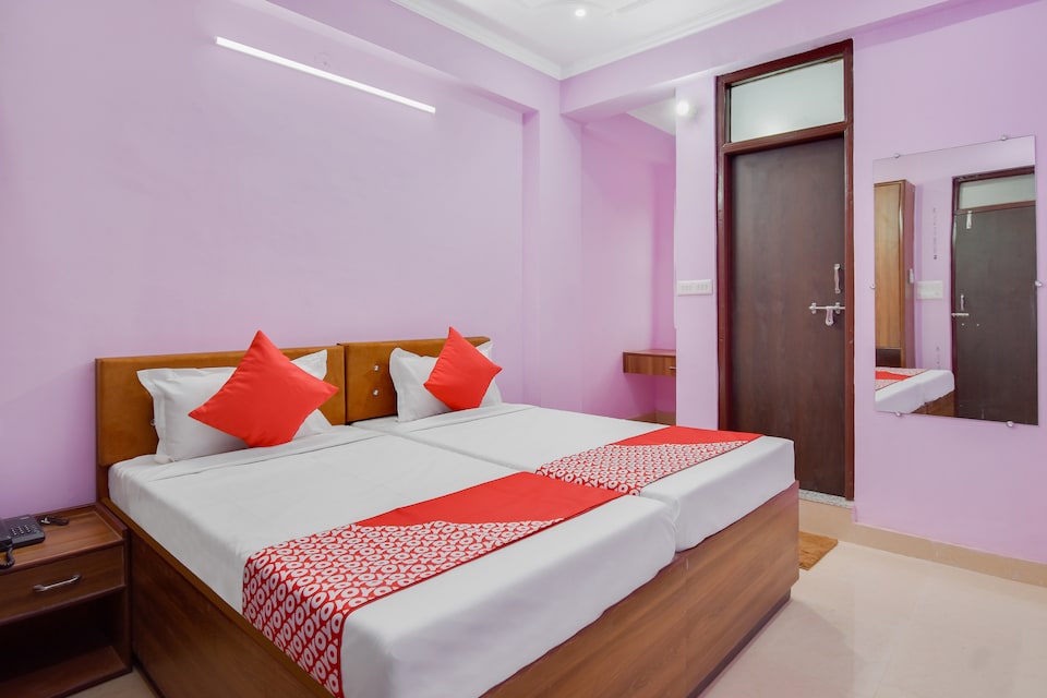 Hotel O Rishabh Inn, Jaipur Airport, Jaipur