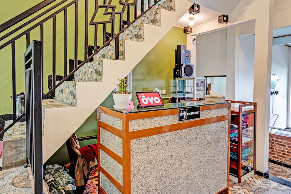 OYO 92049 D'jamus Resort Telaga Ngebel, Ponorogo, Ponorogo