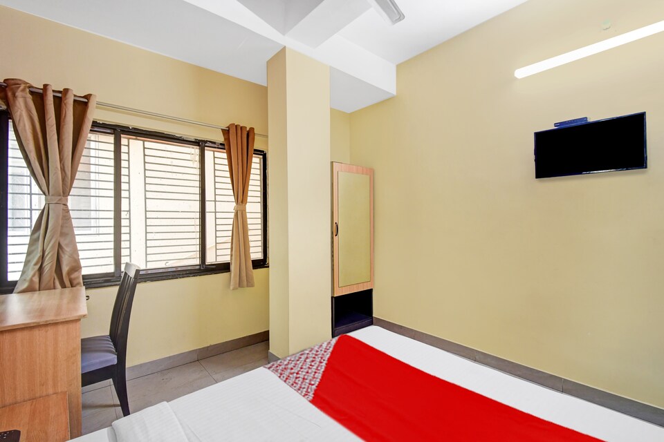 Hotel O Grand Lazeez Dumurjala outdoor Stadium, Howrah Kolkata, Kolkata