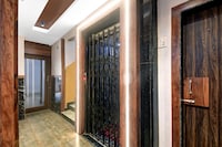 Hotel O Grand Lazeez