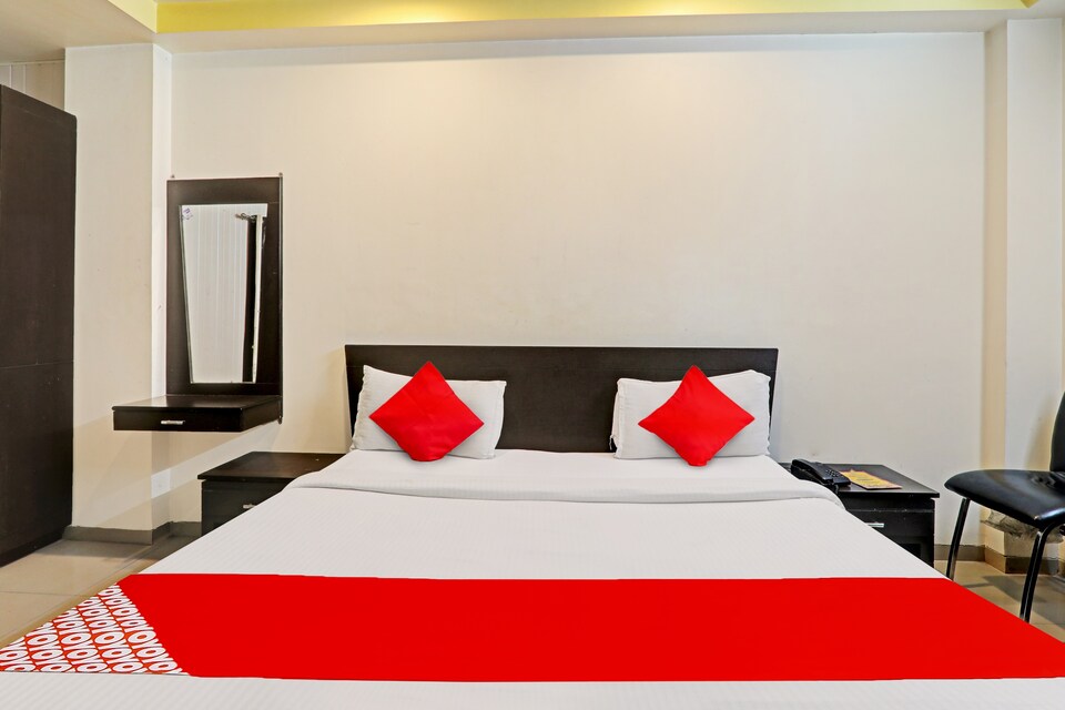 Flagship Hotel The Ps Near Gautam Buddha Park, Charbagh Lucknow, Lucknow