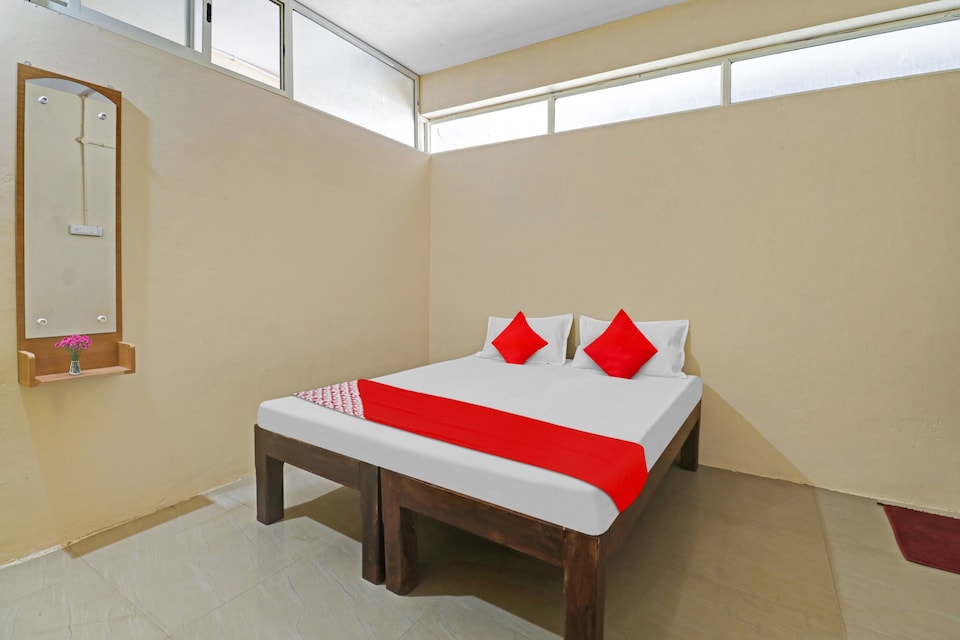 OYO 805859 Sri Sai Boarding And Lodging, Airport Road Bangalore, Bangalore