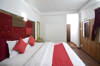 OYO 12527 Hotel Oak Valley