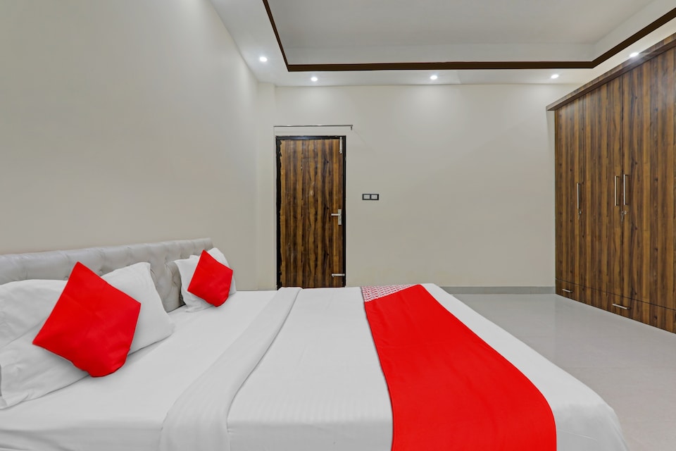 Flagship Hotel R L Palace Near Phoenix Palassio, Gomti Nagar Lucknow, Lucknow