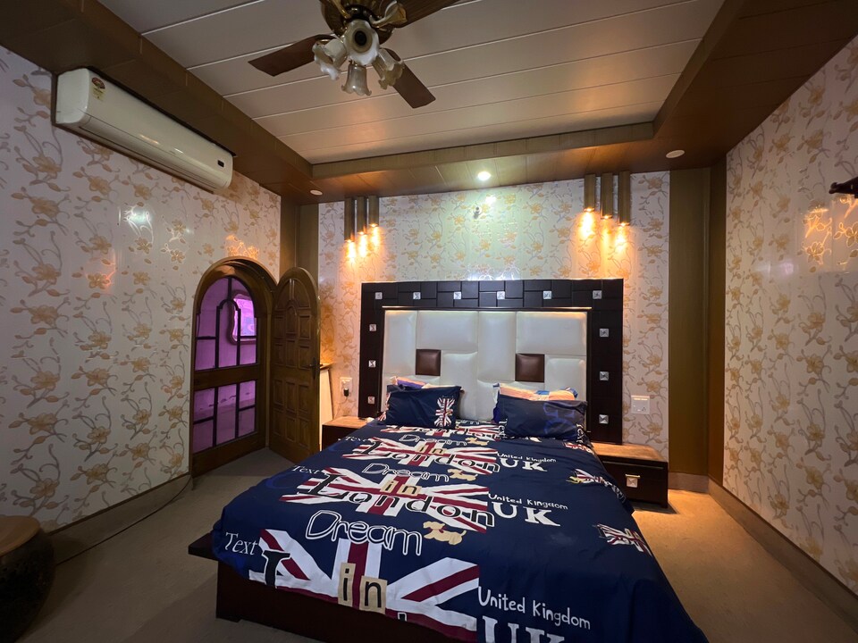 POP 80590G Aarvi Guest House , Ambala Cantt, Ambala