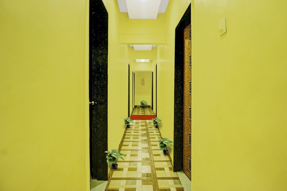 OYO Flagship Prince Lodge, Pimpri Pune, Pune