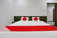 Hotel O White Villa