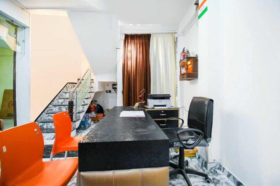 Hotel O Shree Nanhu Hotel, Civil Lines - High Court, Prayagraj