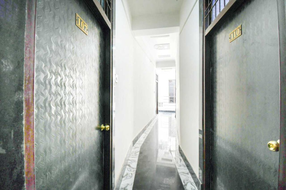Hotel O Shree Nanhu Hotel, Civil Lines - High Court, Prayagraj