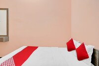 OYO Flagship Aditya Guest House