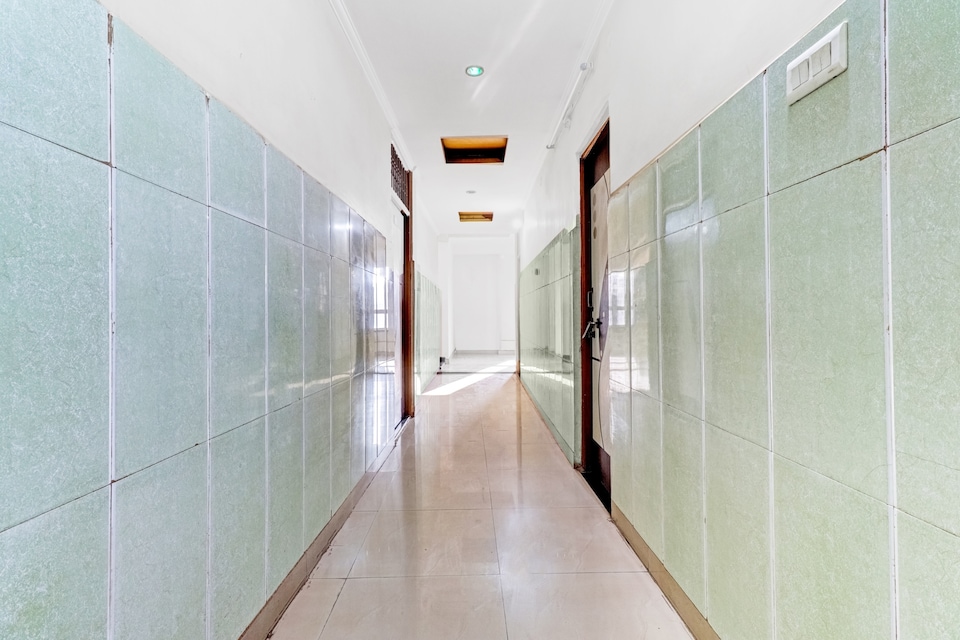 Hotel O Royal, Lashkar, Gwalior