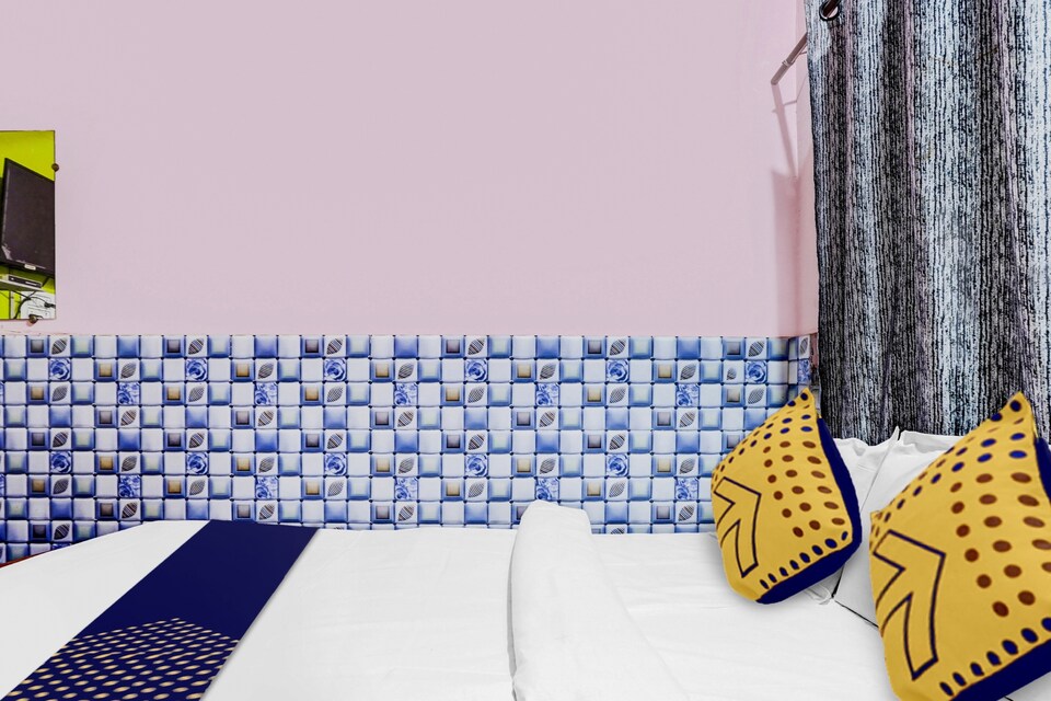 SPOT ON White Lodging And Boarding, Koradi, Nagpur