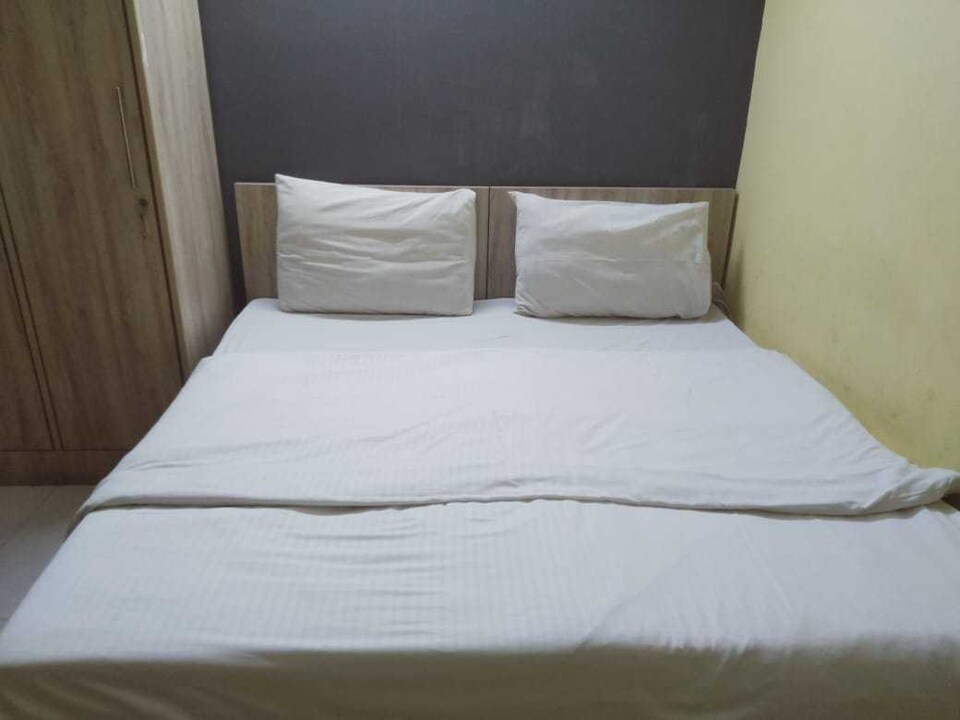 OYO Hotel Tipsyy 0 Near Appu Ghar, Medanta, Gurgaon