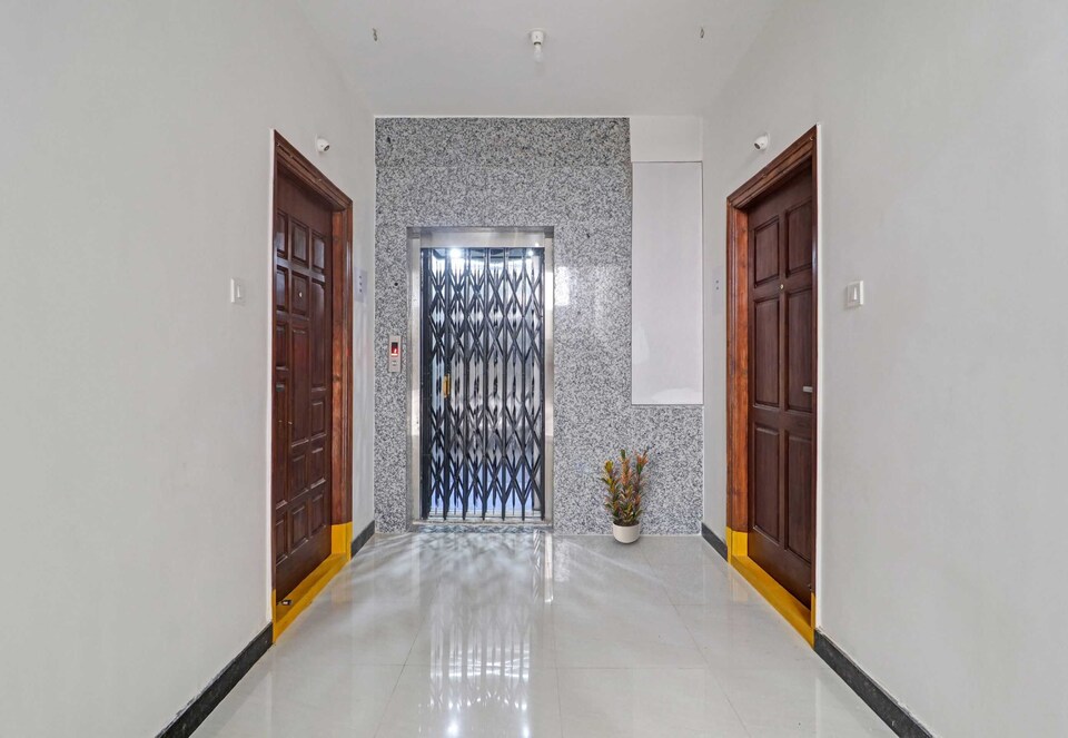 Super OYO Flagship Qualia Nallagandla, Flagship Hyderabad, Book ₹1939