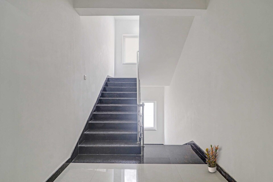 Super OYO Flagship Qualia Nallagandla, Flagship Hyderabad, Book ₹1531