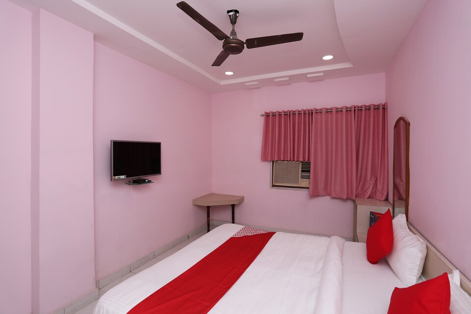 OYO 12546 Hotel Madhuban, Station Road - Raipur, Raipur