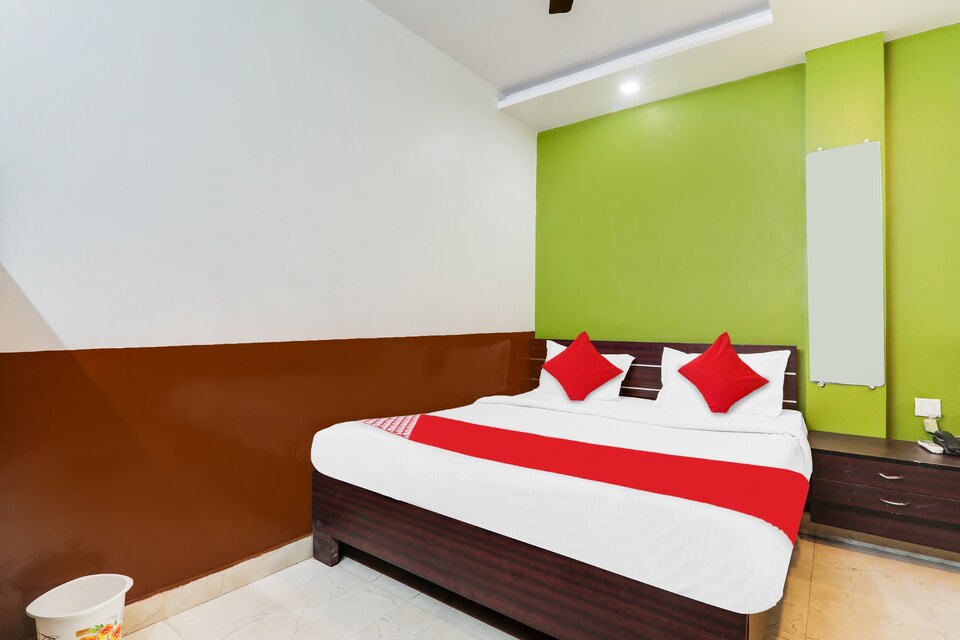 Flagship Bridge View Hotel, Flagship Kanpur, Book ₹564 OYO