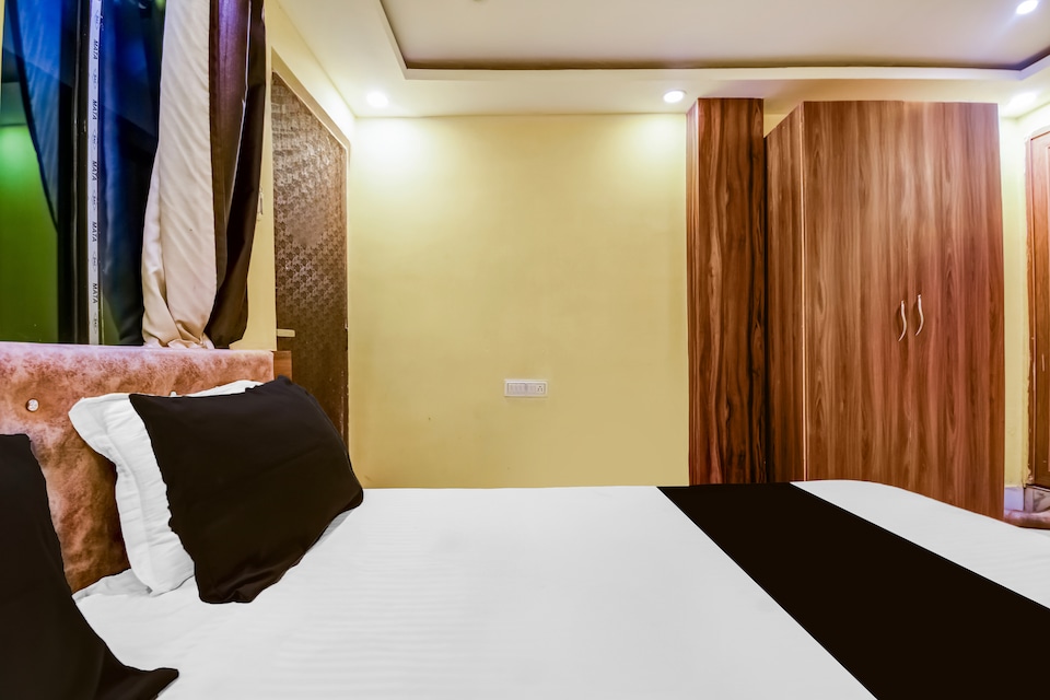 Collection O Patna Boring Road Crossway Formerly Ark International, Boring Road Patna, Patna