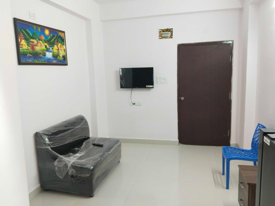 POP 80618B Kotla's High Living Serviced Apartments, Gachibowli, Hyderabad