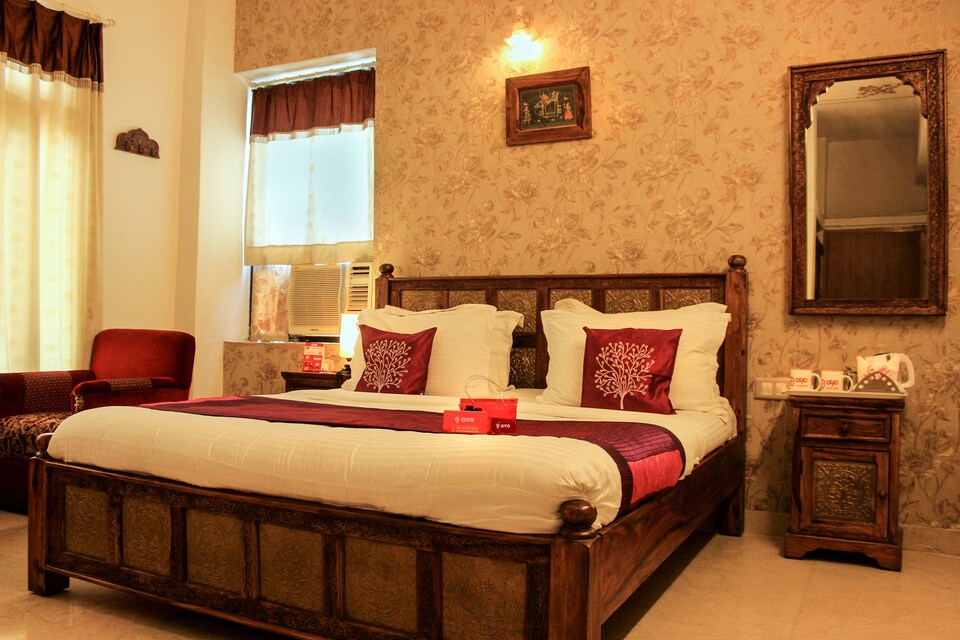 OYO 1592 Hotel Empire Palace, Fateh Sagar, Udaipur