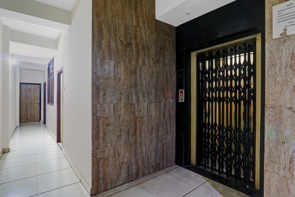 OYO 806208 Hotel The Gagan, Kanpur Railway Station, Kanpur