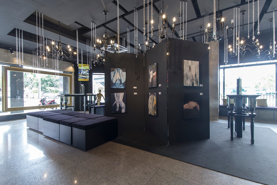 Capital O 323 The Hulo Hotel Gallery, Bukit Bintang, Kuala Lumpur