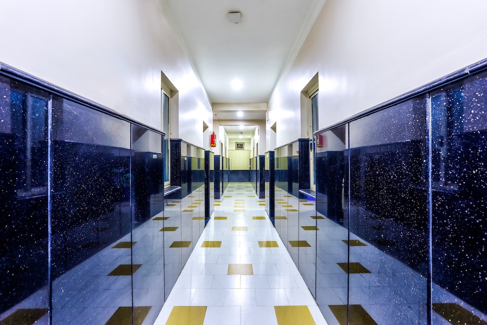 OYO Flagship 12665 Airport Chrompet, Airport Chennai, Chennai