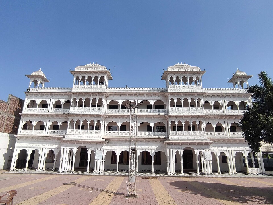 POP Manmohan Vatika, Mandsaur city, Mandsaur