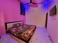 OYO 806236 HOTEL RAJ RESIDENCY