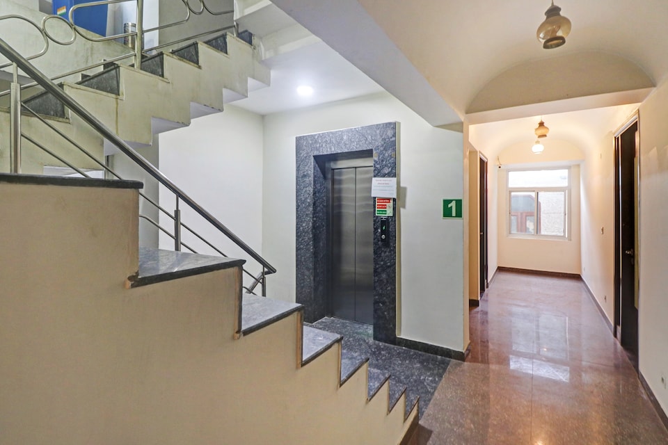 Hotel O Star Inn, Airport Delhi, Delhi Transit