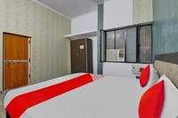 OYO Flagship R D Hotel