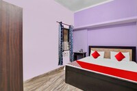 OYO Flagship R D Hotel
