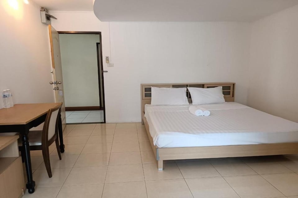 Grandview Condominia, Chatuchak, Bangkok