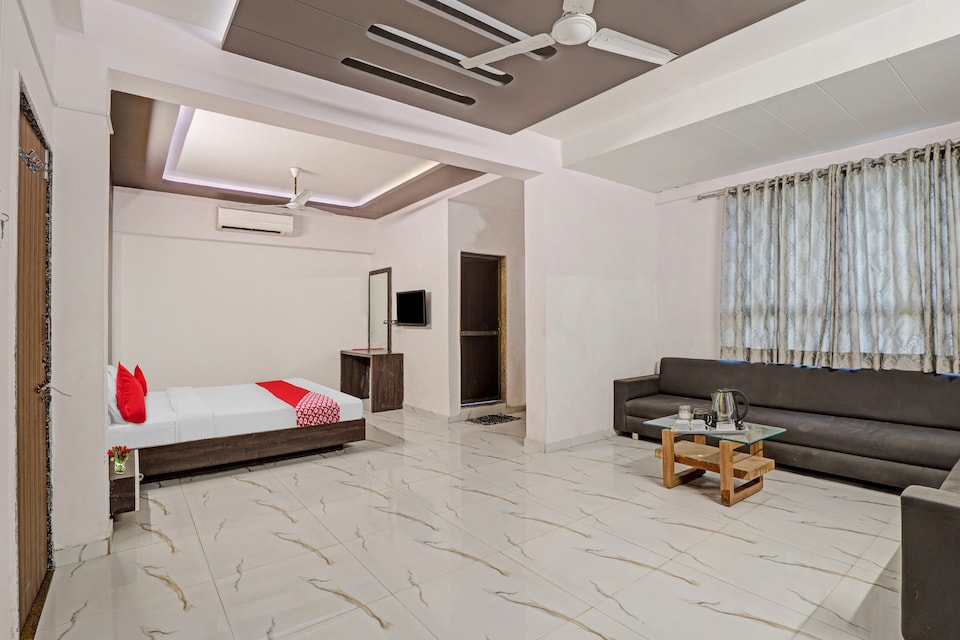Flagship Hotel Ab Apple, Mehsana, Mehsana