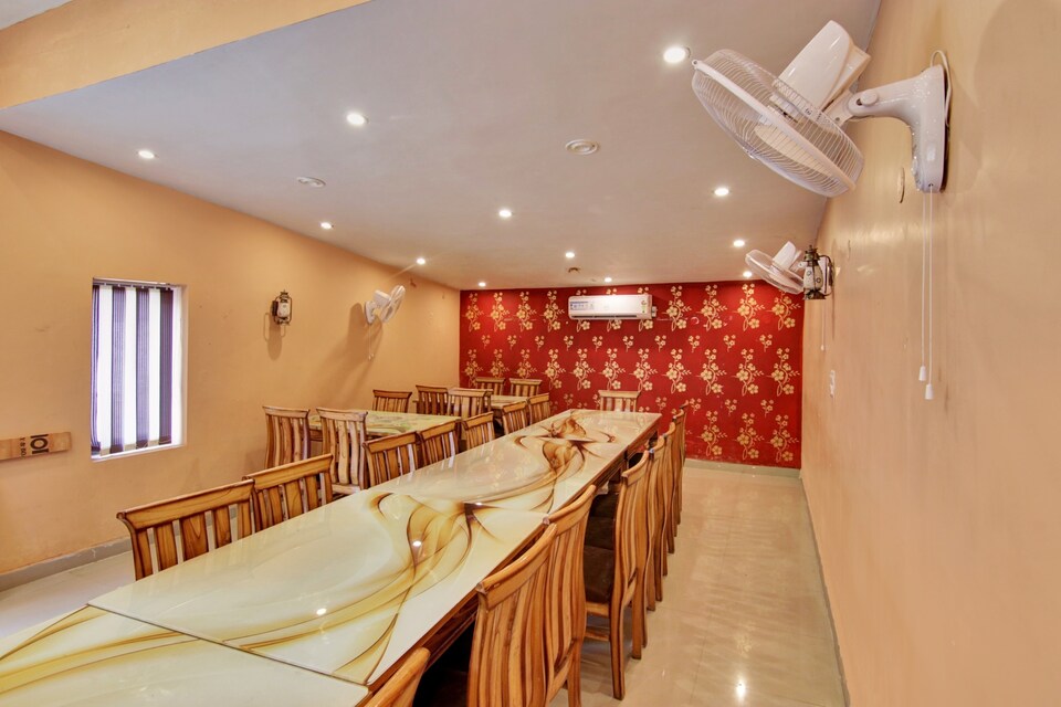 OYO Flagship Hotel Apna Niwas, Una, Una