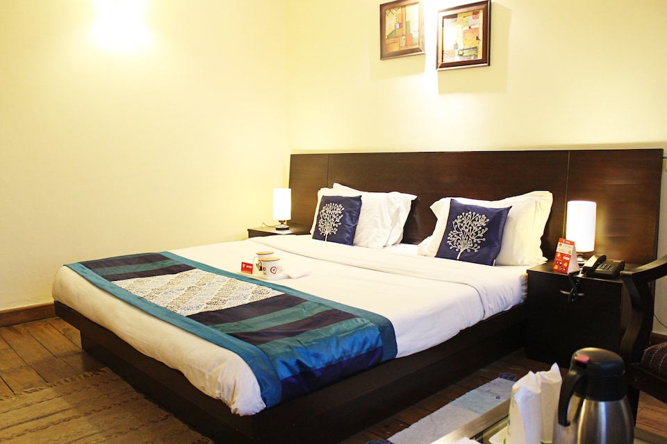 OYO 1595 Hotel Suman Paradise, Highcourt Nainital, Nainital