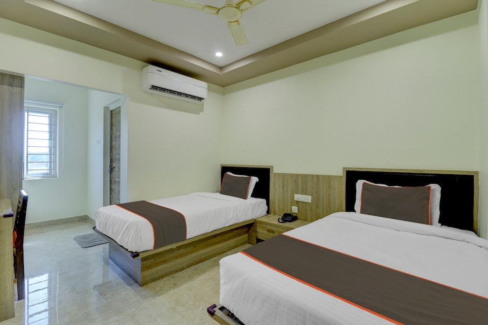 Flagship Aruna Executive Inn, Gajuwaka Visakhapatnam, Visakhapatnam