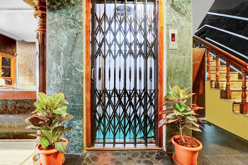 Hotel O Hanuman Pet Near Railway Station, Governorpet Vijayawada, Vijayawada